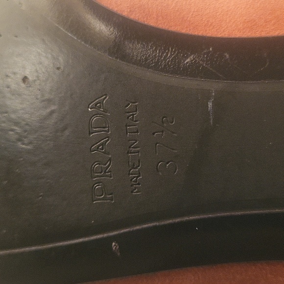 Suede Prada flats strawberry pink (medium shade of pink/red undertone) Size 7. - Picture 7 of 7